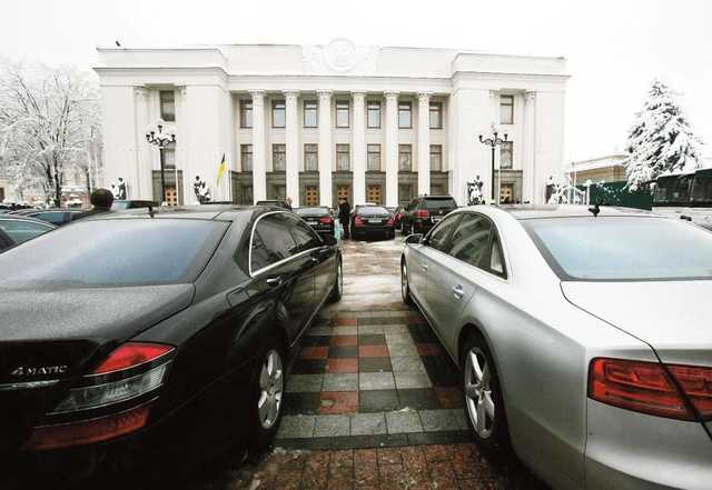 Grand Purchases by MPs in 2018: What the Servants of the People Spent Money On