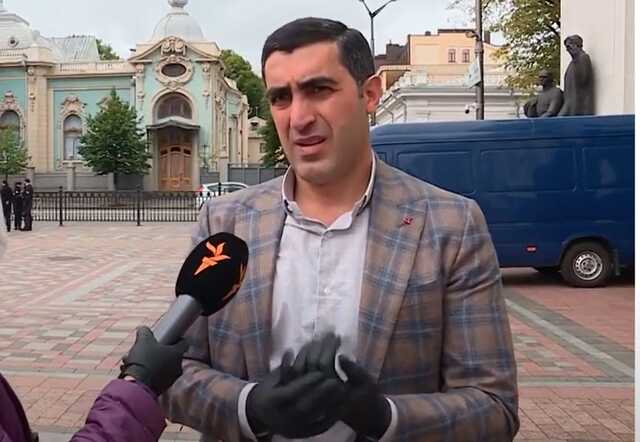Навіщо до нардепа від ОПЗЖ Суто Мамояна приїжджав Арахамія?