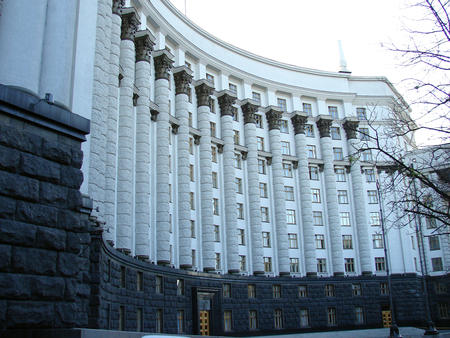 Кто дорвался до корыта