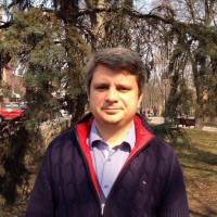 Роздача «матеріальної допомоги» з ознаками підкупу: як працює приймальня кандидата від БПП