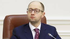Спиртове оточення Яценюка