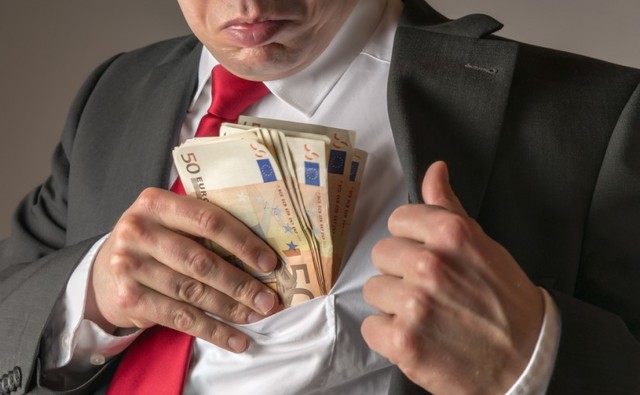 Любителі кешу. Скільки готівки у нардепів та як вони її зберігають