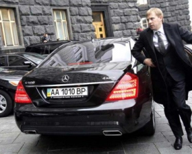 Khomutynnik Wants to Undercut Tymoshenko, Lyashko, and Sadovyi