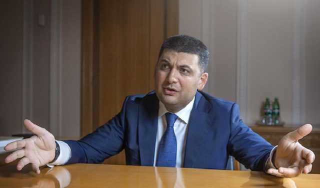 "Реформа судочинства": Гройсман вважає, що рішення суду про ліцензію SkyUp "не налазить на голову"