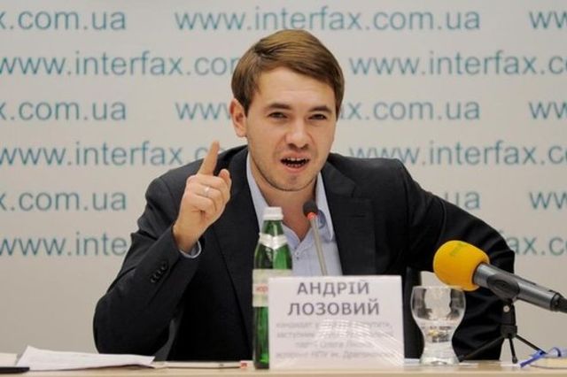 Депутат від Блоку Порошенка порівняв себе з професором Преображенським, а бійця АТО – з Шаріковим