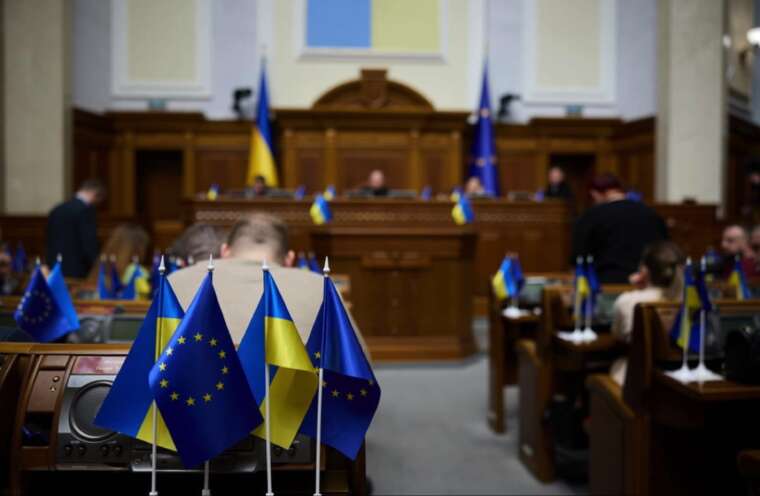 Як народні депутати Верховної Ради заробляють мільярди на перевезеннях і путівках