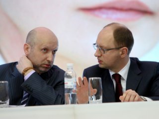 За что расстреляют Турчинова и Яценюка?