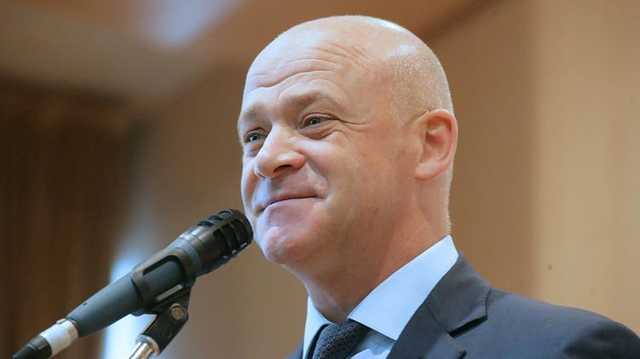 Want to, but it pricks. Will Poroshenko dare to remove Odesa mayor Trukhanov?