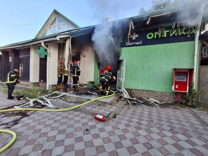 У Львові внаслідок пожежі в аптеці загинув чоловік