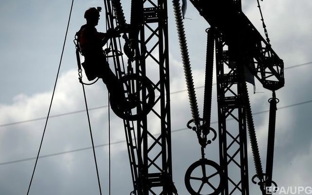 Вся справа в контракті. Що стоїть за конфліктом навколо постачання електроенергії в Крим