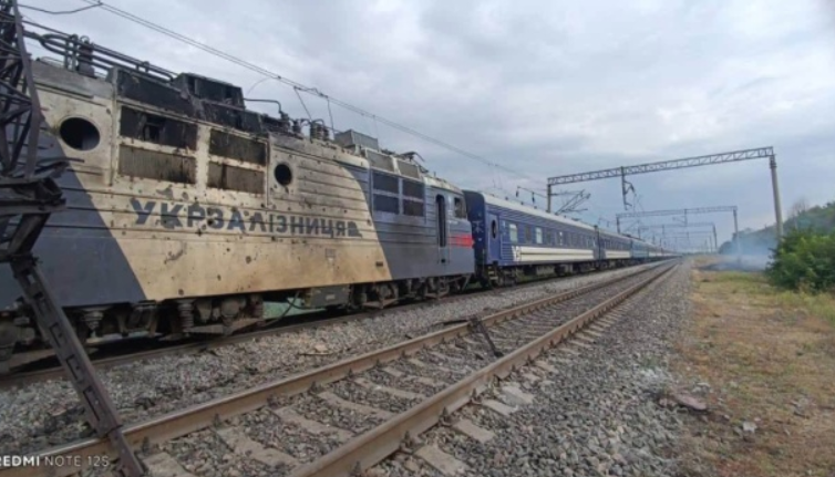 Війська РФ повторно вдарили по пасажирському потягу на Одещині – Центр журналістських розслідувань