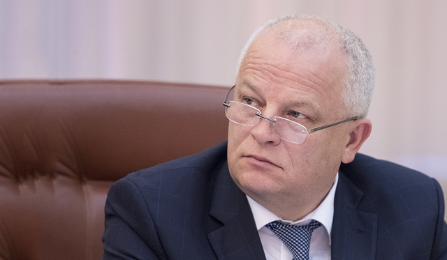 Степан Кубів: сумнівне рефінансування банків та гучні гулянки